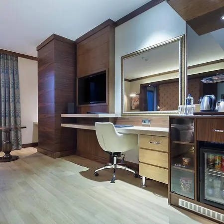 Hotel Grand Millennium