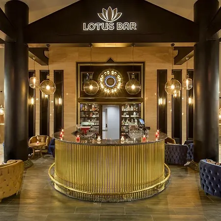 Grand Millennium Hotel 5*