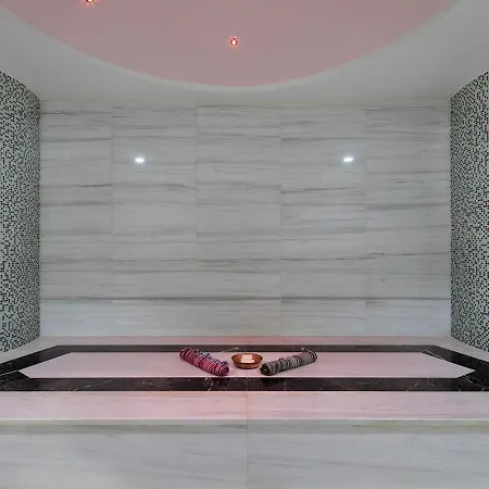 Grand Millennium Hotel 5*