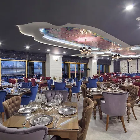 Grand Millennium Hotel