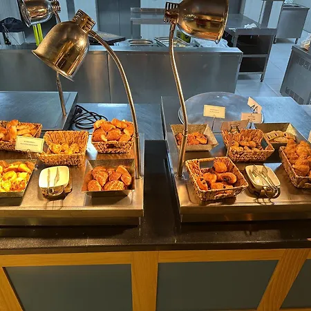 Grand Millennium מלון