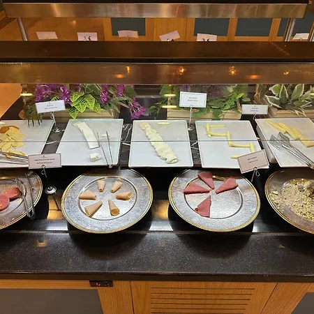 מלון Grand Millennium