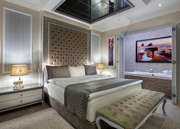 Hotel Grand Millennium