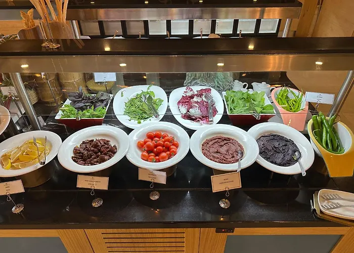 Grand Millennium מלון