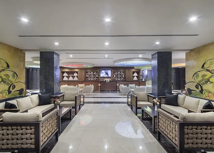 Grand Millennium Hotel 5*